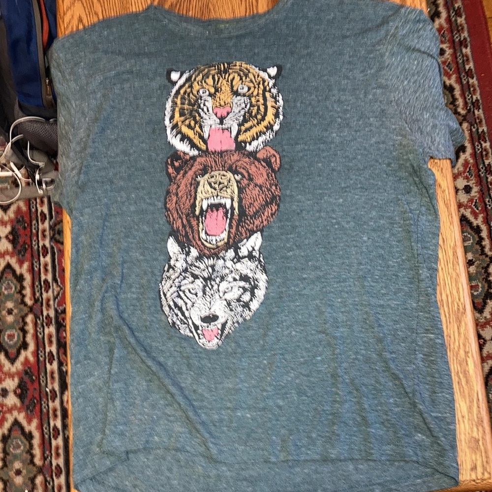 Graphic t shirt